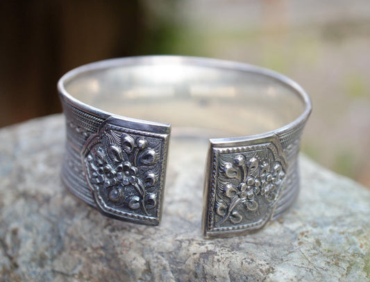 Echtes Silber erkennen: 5 Tests gegen Fälschungen - FO-SCHMUCK.DE