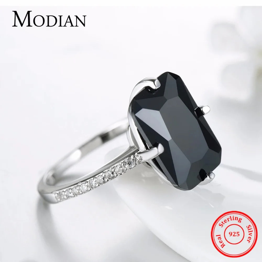 925 Sterling Silver Ring with Black Stone