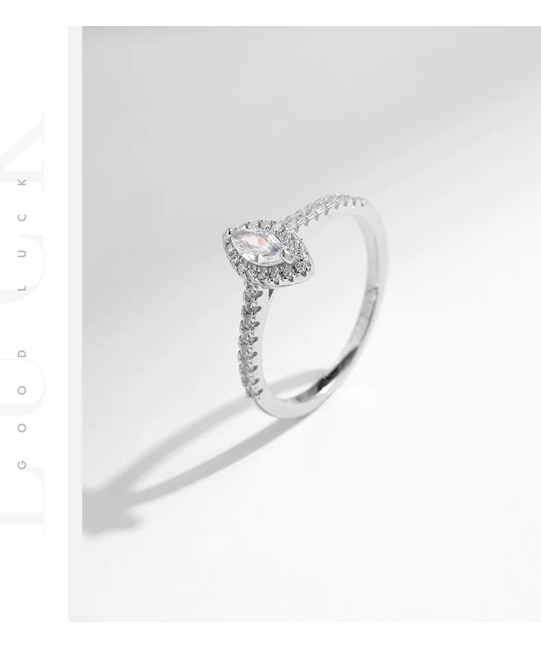 Marquise Cut - Exquisite - 925 Sterling Silver Cubic Zirconia Ring
