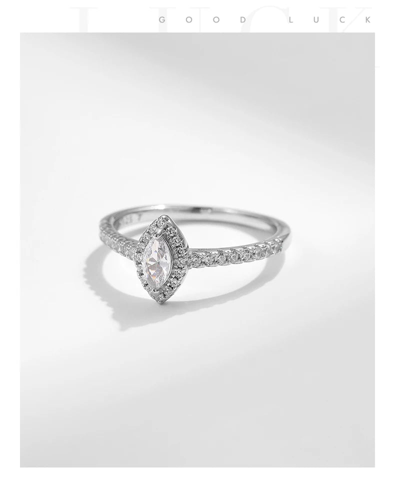 Marquise Cut - Exquisite - 925 Sterling Silver Cubic Zirconia Ring